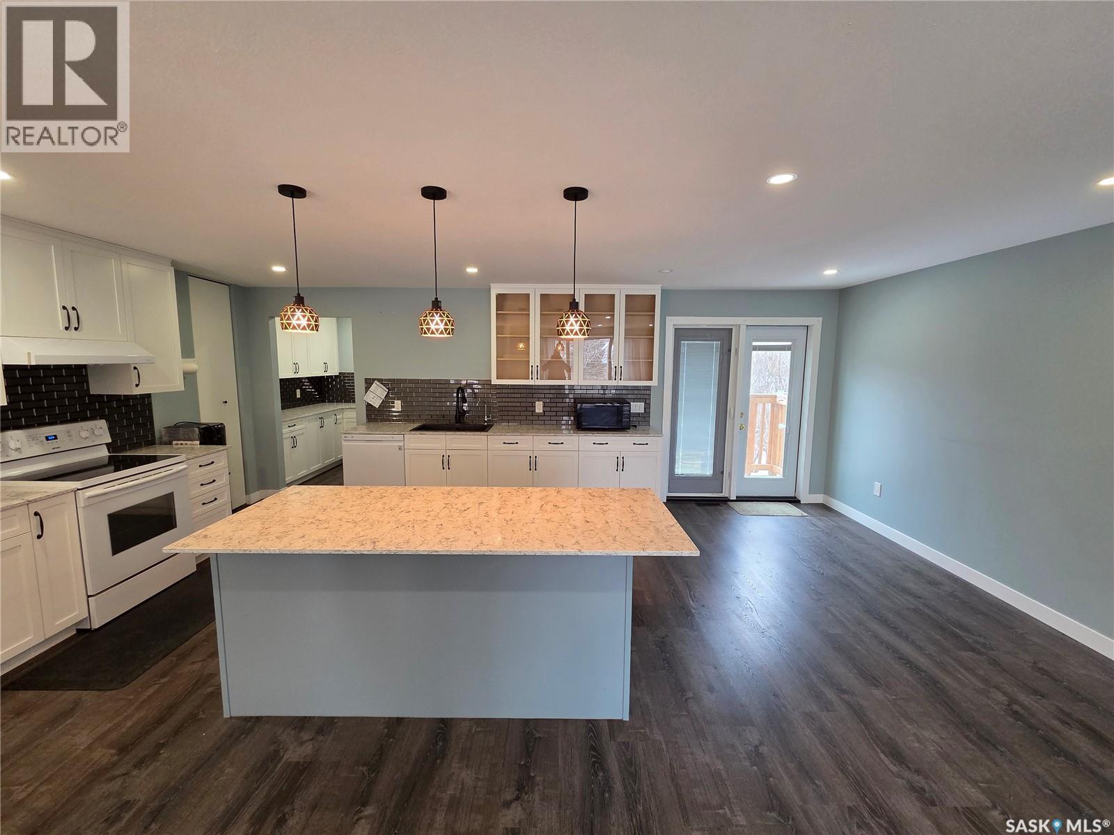 621 Mccall Street, Oxbow, Saskatchewan  S0C 2B0 - Photo 11 - SK031028