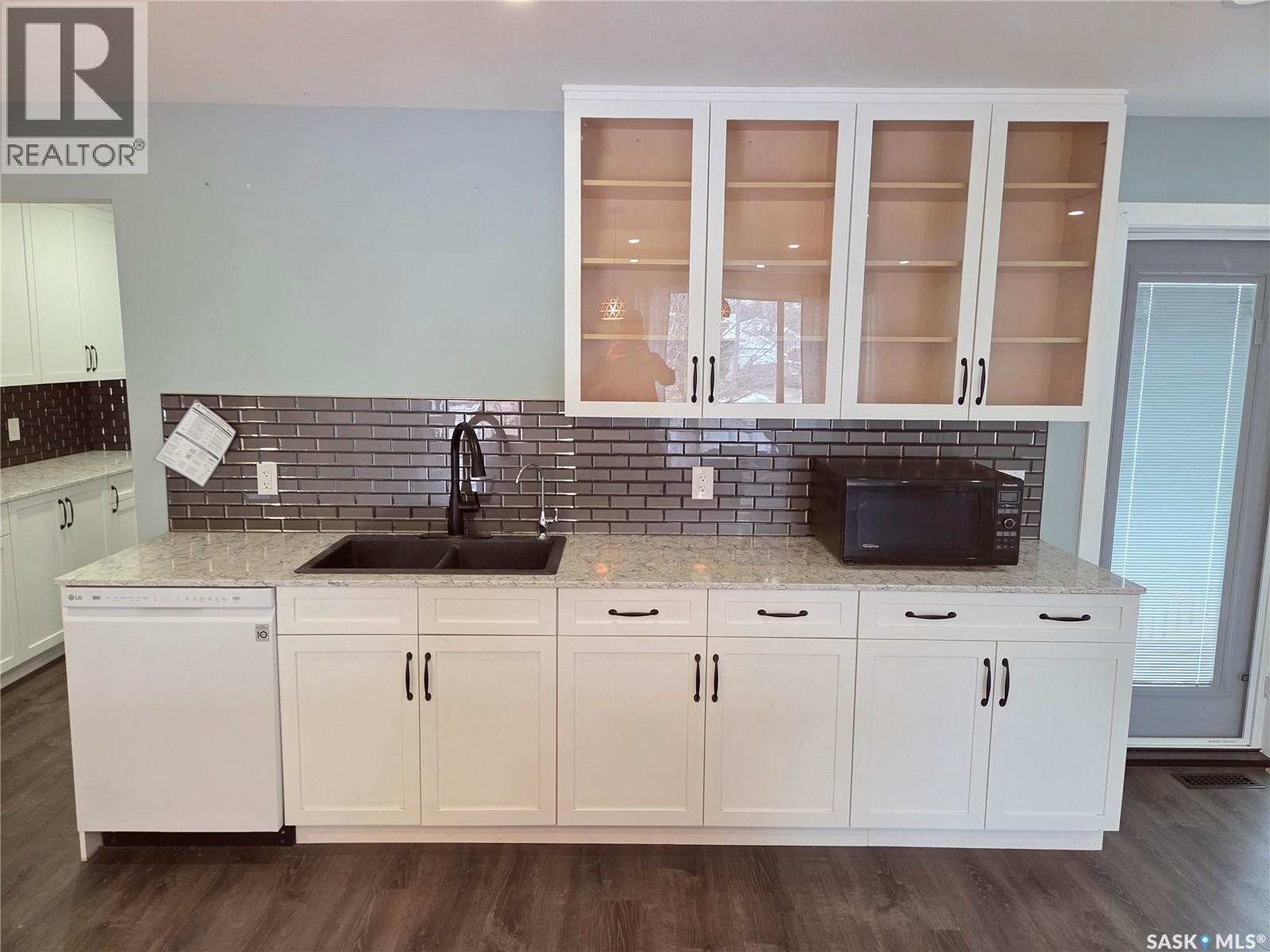 621 Mccall Street, Oxbow, Saskatchewan  S0C 2B0 - Photo 18 - SK031028