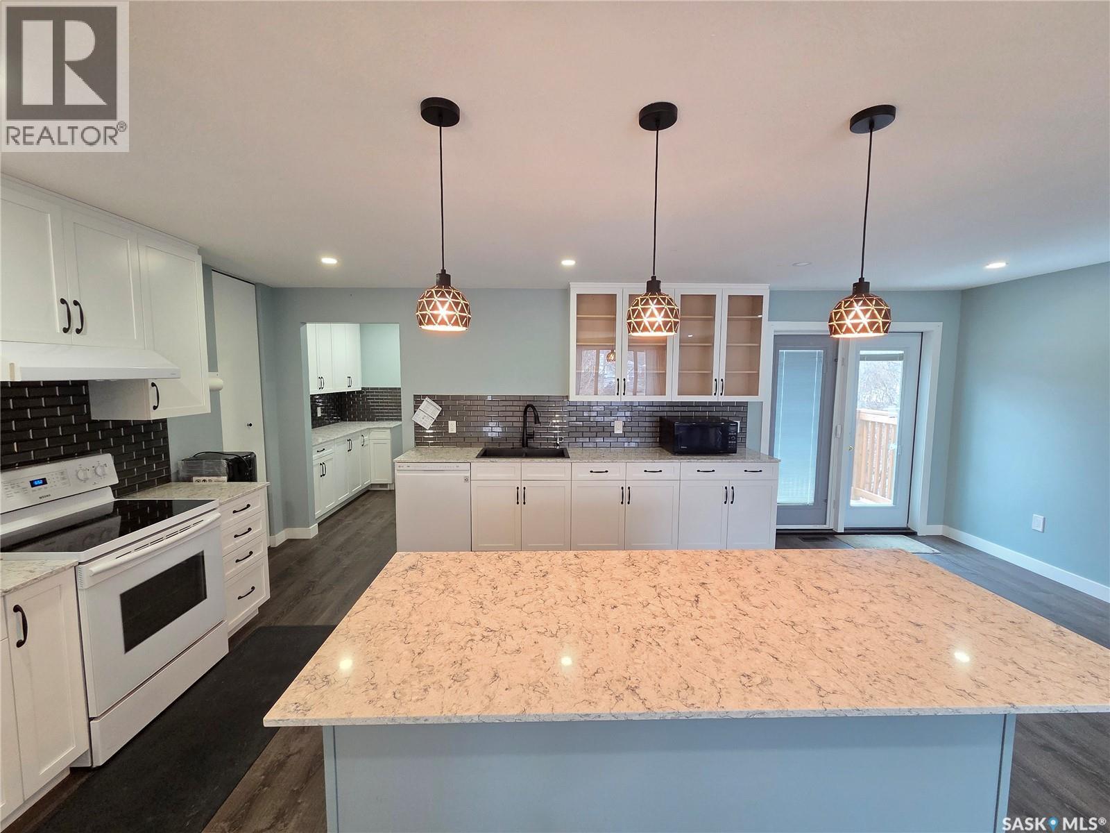 621 Mccall Street, Oxbow, Saskatchewan  S0C 2B0 - Photo 19 - SK031028