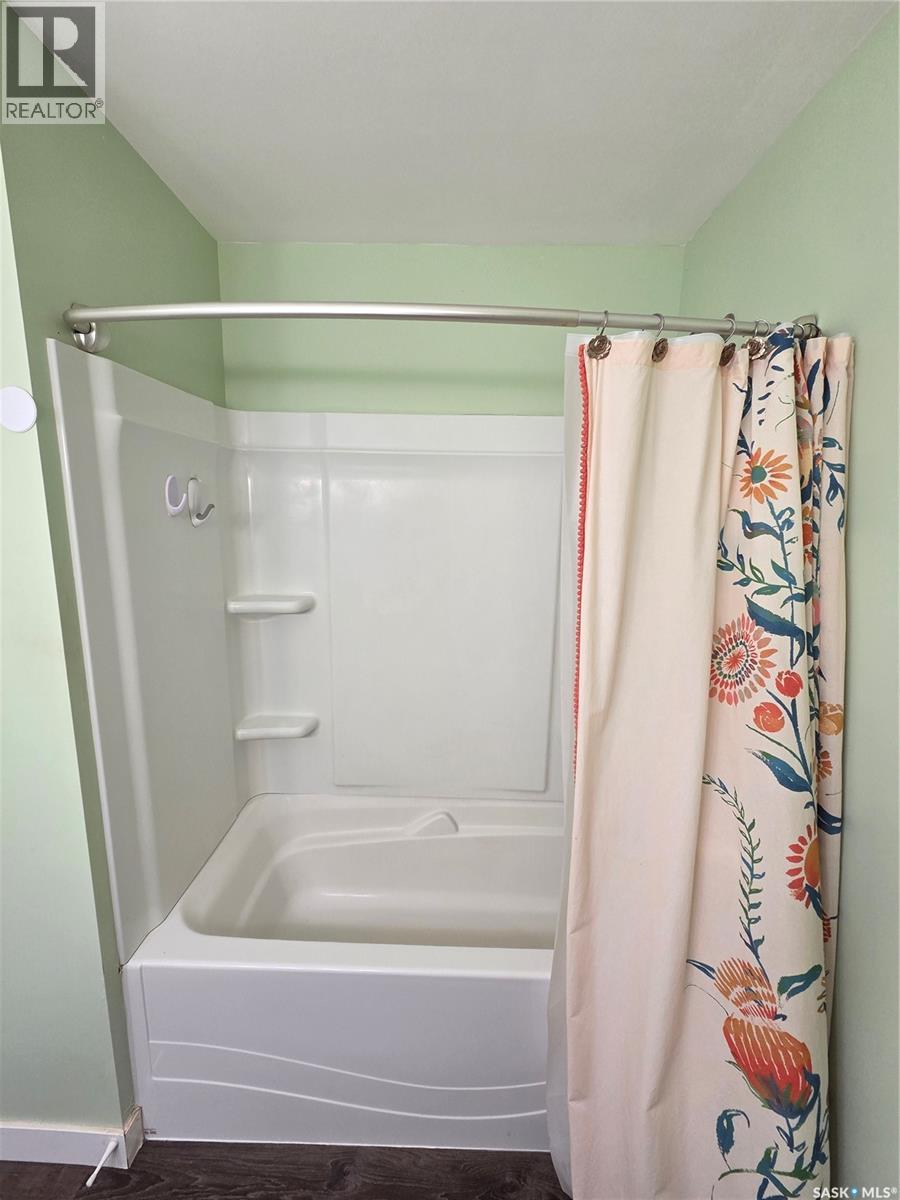 621 Mccall Street, Oxbow, Saskatchewan  S0C 2B0 - Photo 33 - SK031028