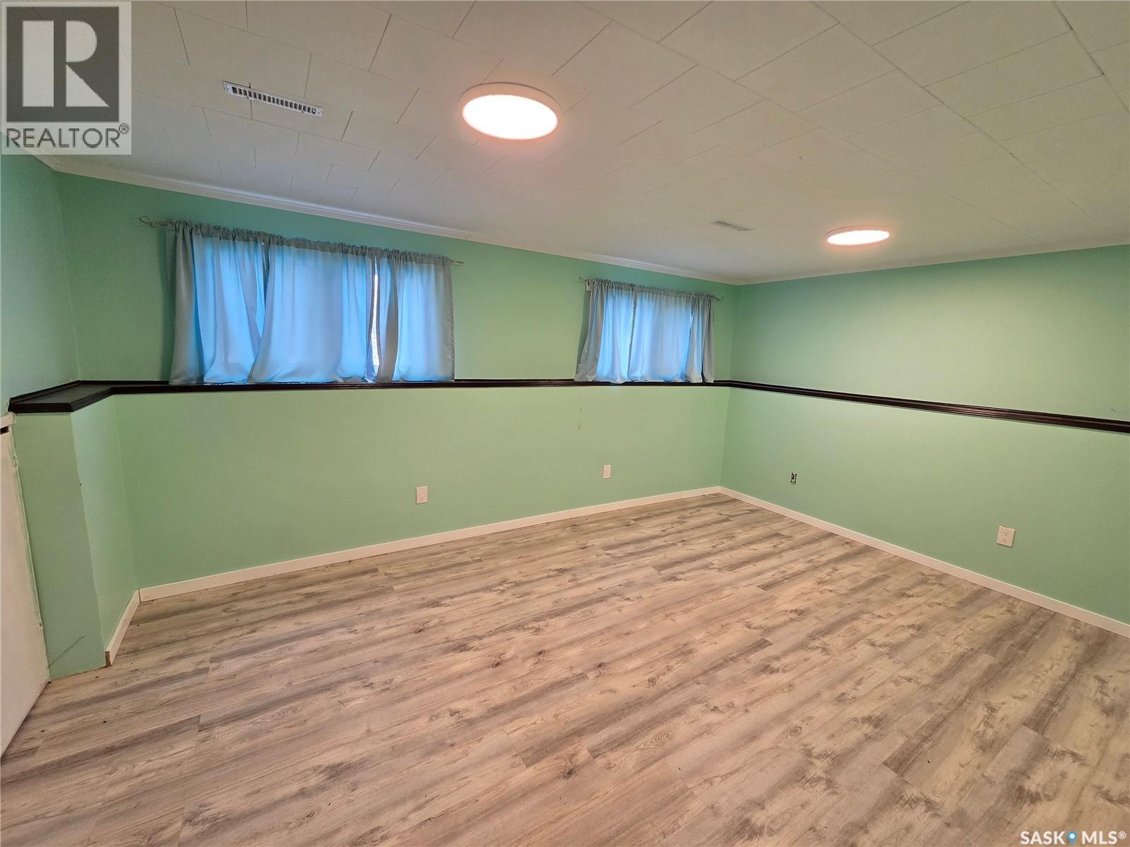 621 Mccall Street, Oxbow, Saskatchewan  S0C 2B0 - Photo 44 - SK031028