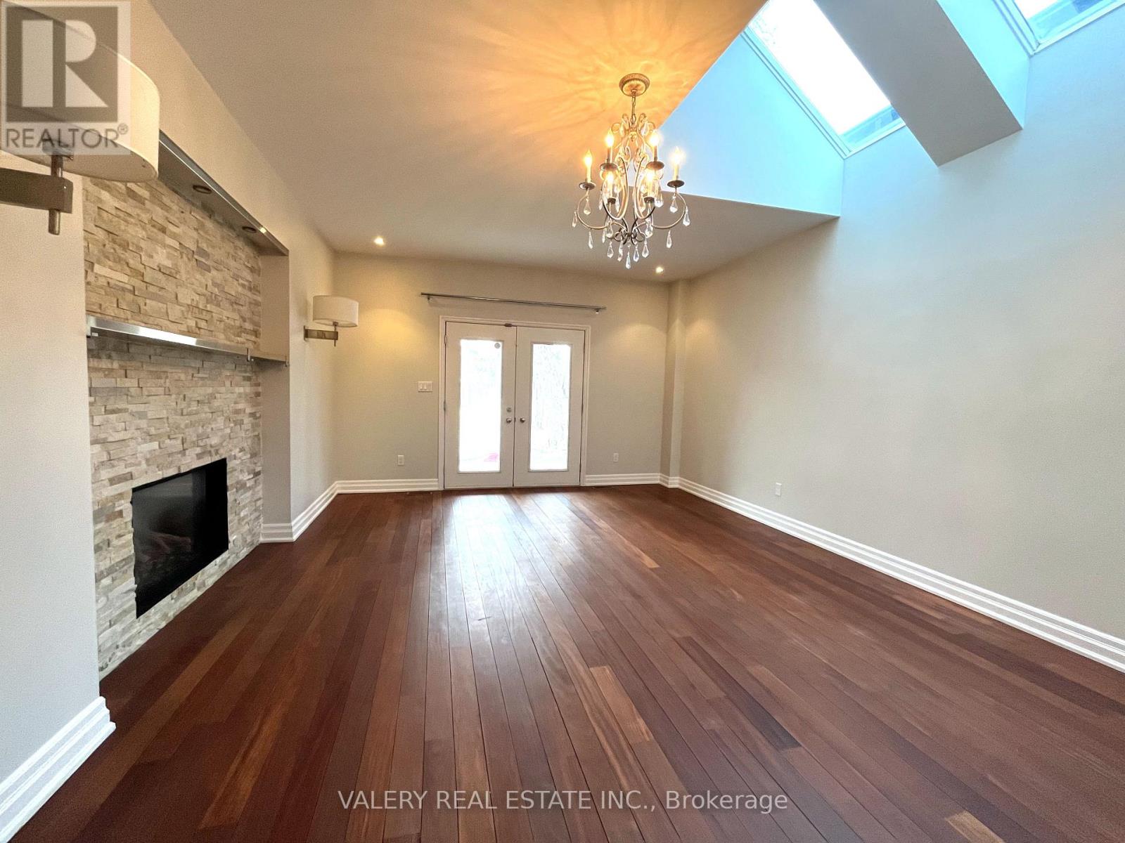 32 Belvedere Drive, Oakville, Ontario  L6L 4B6 - Photo 14 - W12910836