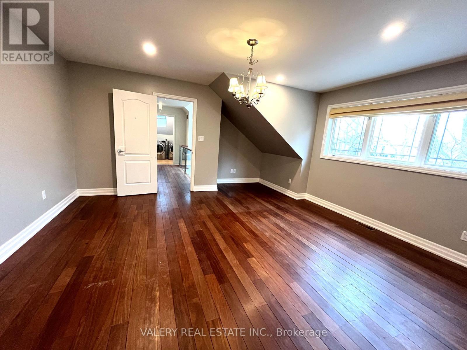 32 Belvedere Drive, Oakville, Ontario  L6L 4B6 - Photo 27 - W12910836