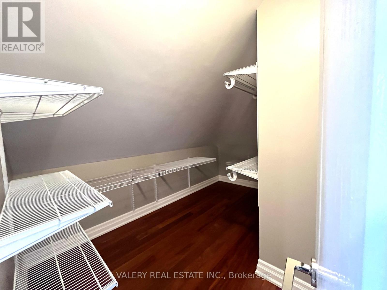 32 Belvedere Drive, Oakville, Ontario  L6L 4B6 - Photo 28 - W12910836