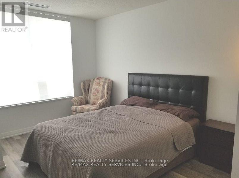 114 - 40 Via Rosedale Way, Brampton, Ontario  L6R 3W8 - Photo 8 - W12910868