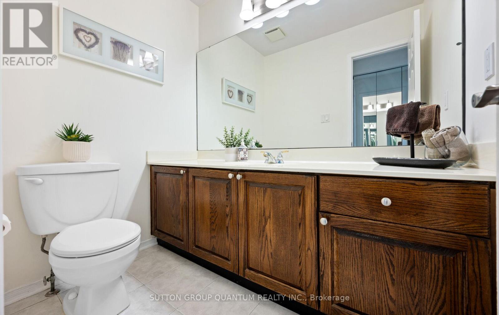 4008 Powderhorn Court, Mississauga, Ontario  L5L 3C4 - Photo 15 - W12910880