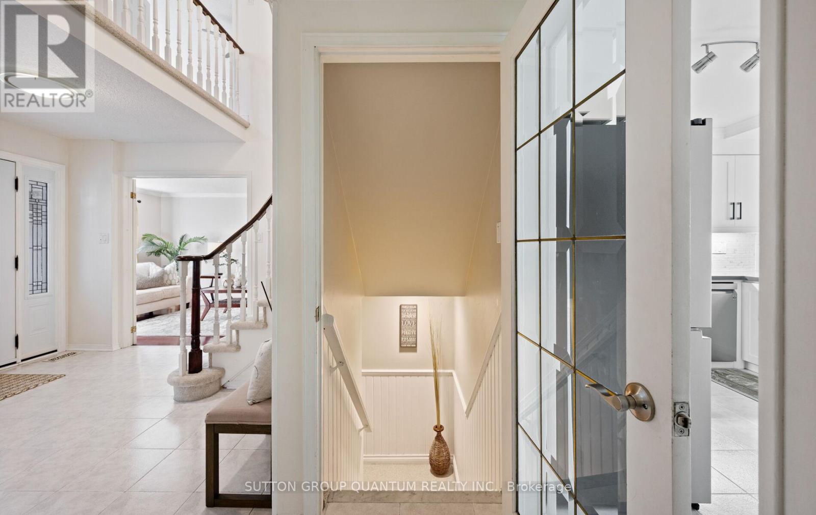 4008 Powderhorn Court, Mississauga, Ontario  L5L 3C4 - Photo 29 - W12910880