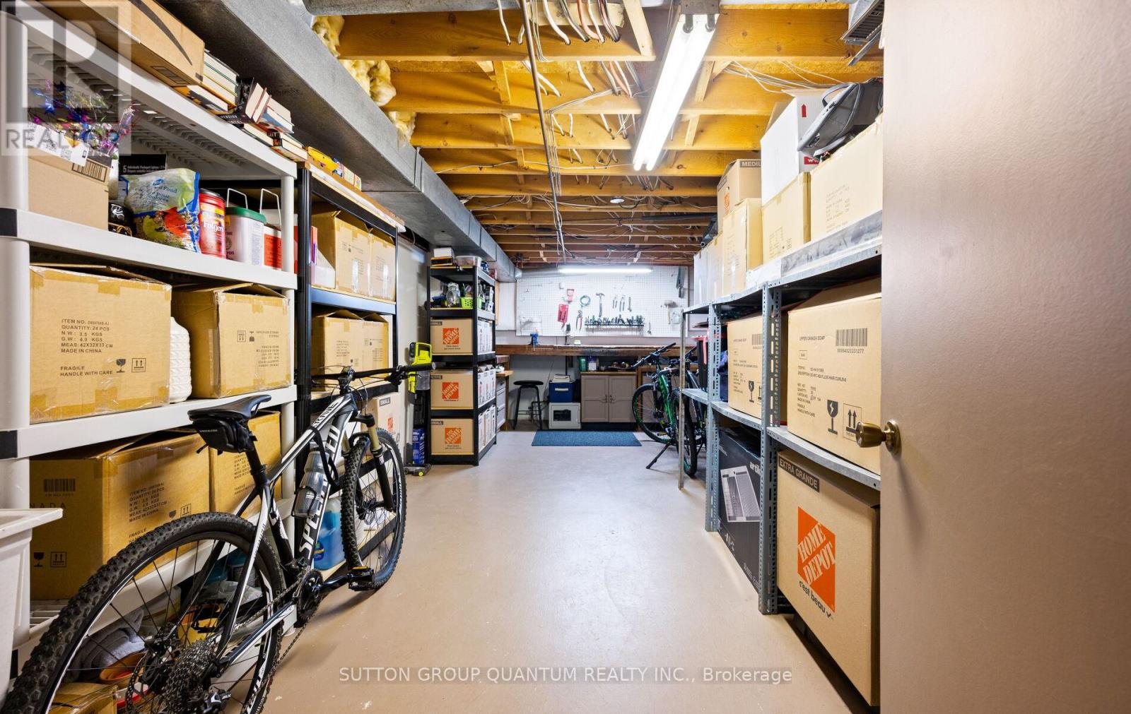 4008 Powderhorn Court, Mississauga, Ontario  L5L 3C4 - Photo 39 - W12910880