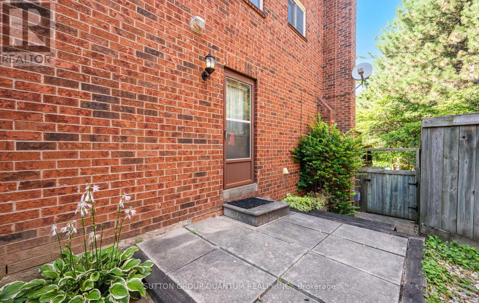 4008 Powderhorn Court, Mississauga, Ontario  L5L 3C4 - Photo 41 - W12910880