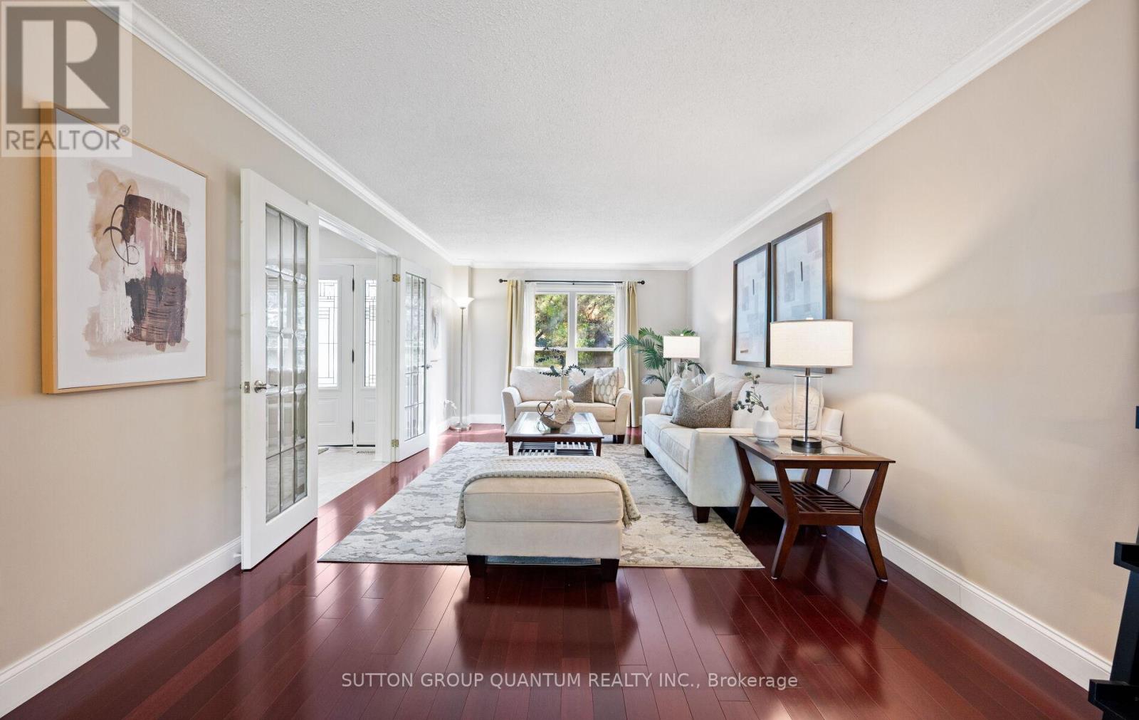 4008 Powderhorn Court, Mississauga, Ontario  L5L 3C4 - Photo 6 - W12910880