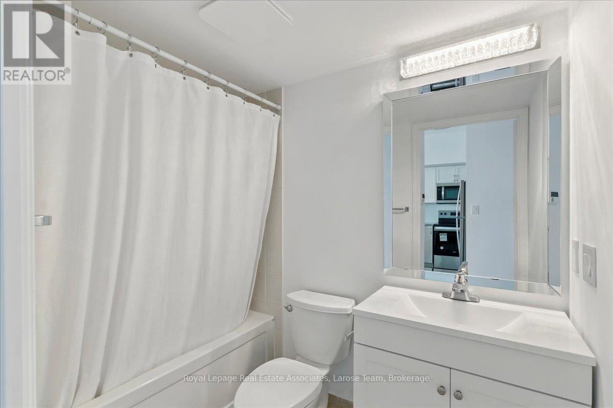 3701 - 208 Enfield Place, Mississauga, Ontario  L5B 0G8 - Photo 15 - W12910916