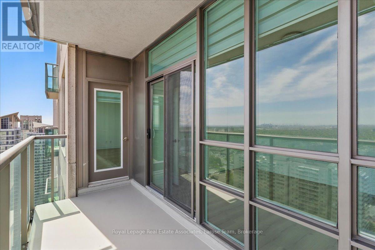 3701 - 208 Enfield Place, Mississauga, Ontario  L5B 0G8 - Photo 23 - W12910916