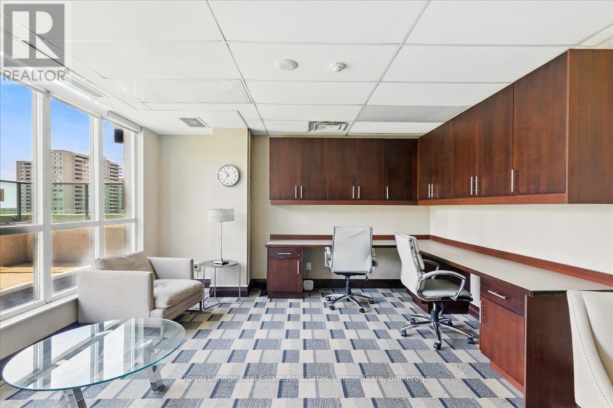 3701 - 208 Enfield Place, Mississauga, Ontario  L5B 0G8 - Photo 33 - W12910916