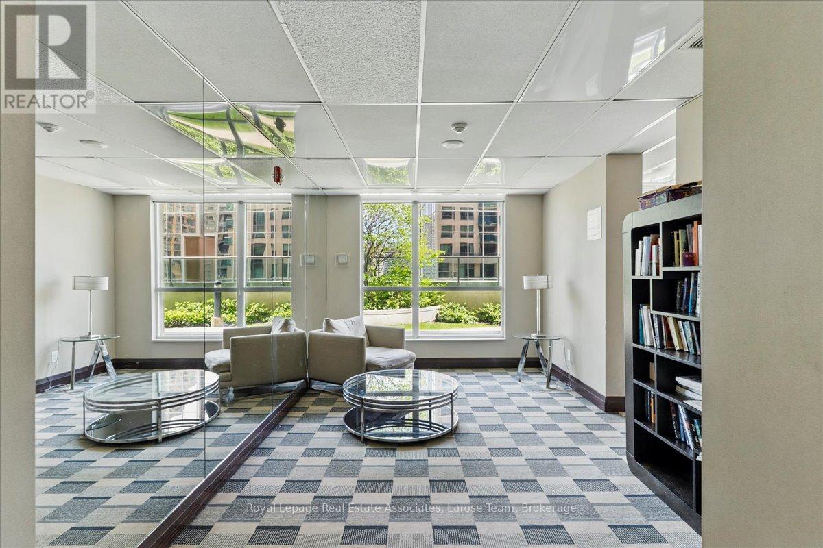 3701 - 208 Enfield Place, Mississauga, Ontario  L5B 0G8 - Photo 34 - W12910916