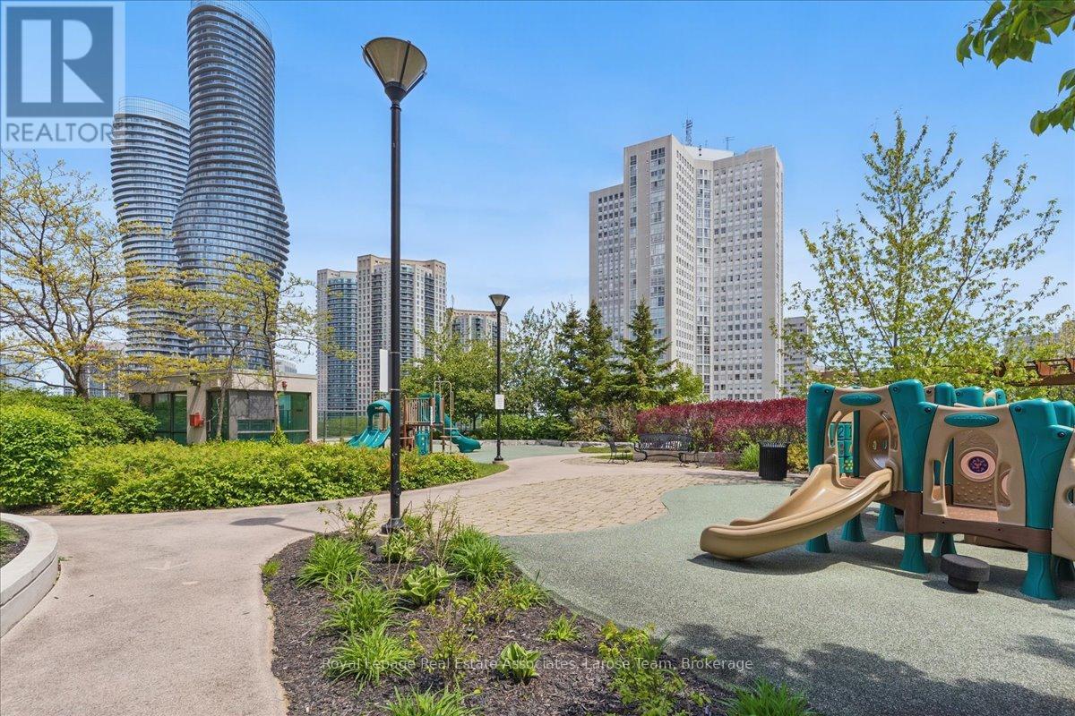 3701 - 208 Enfield Place, Mississauga, Ontario  L5B 0G8 - Photo 41 - W12910916