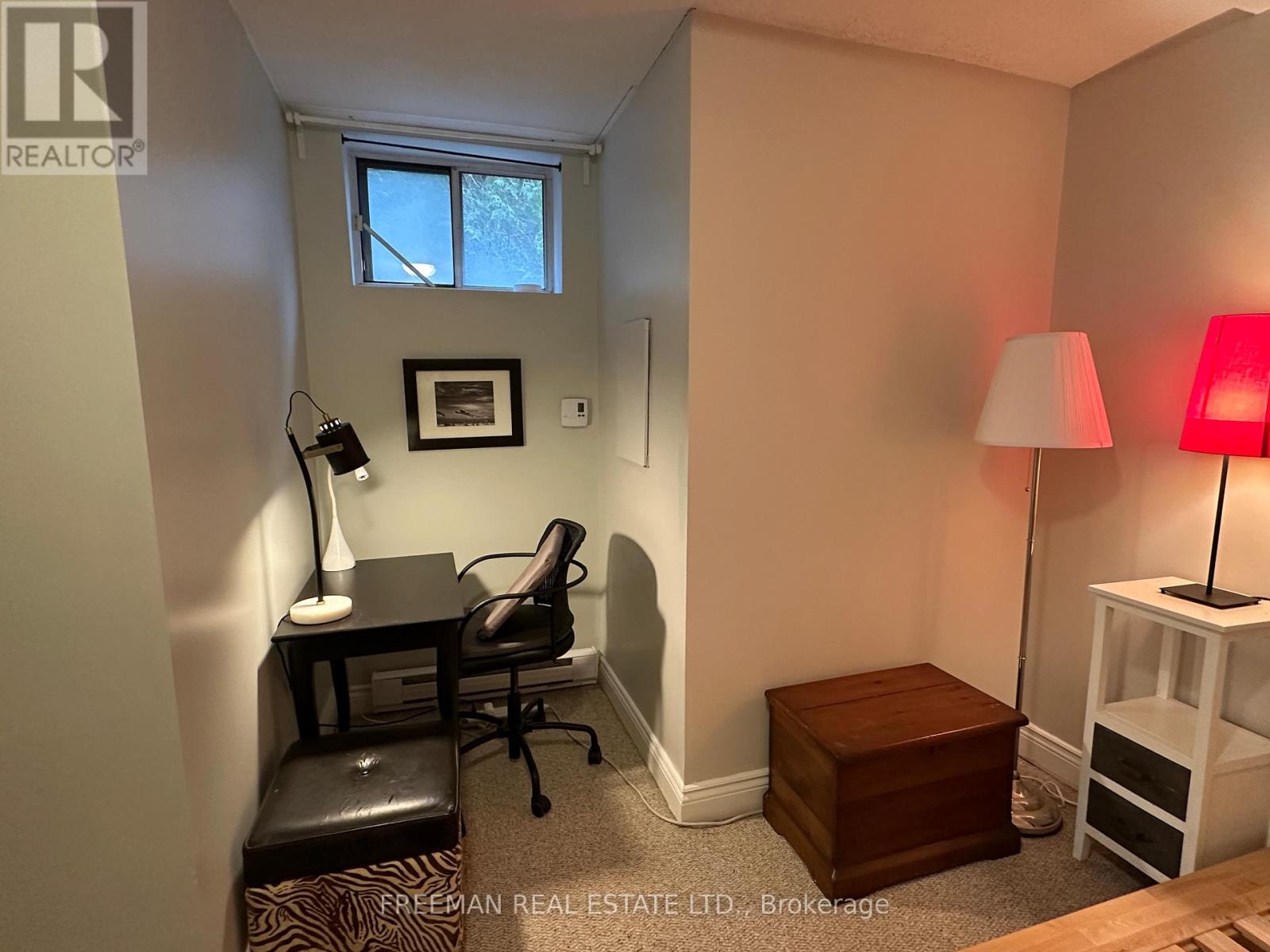 3 - 234 Indian Grove, Toronto, Ontario  M6P 2H4 - Photo 10 - W12910952