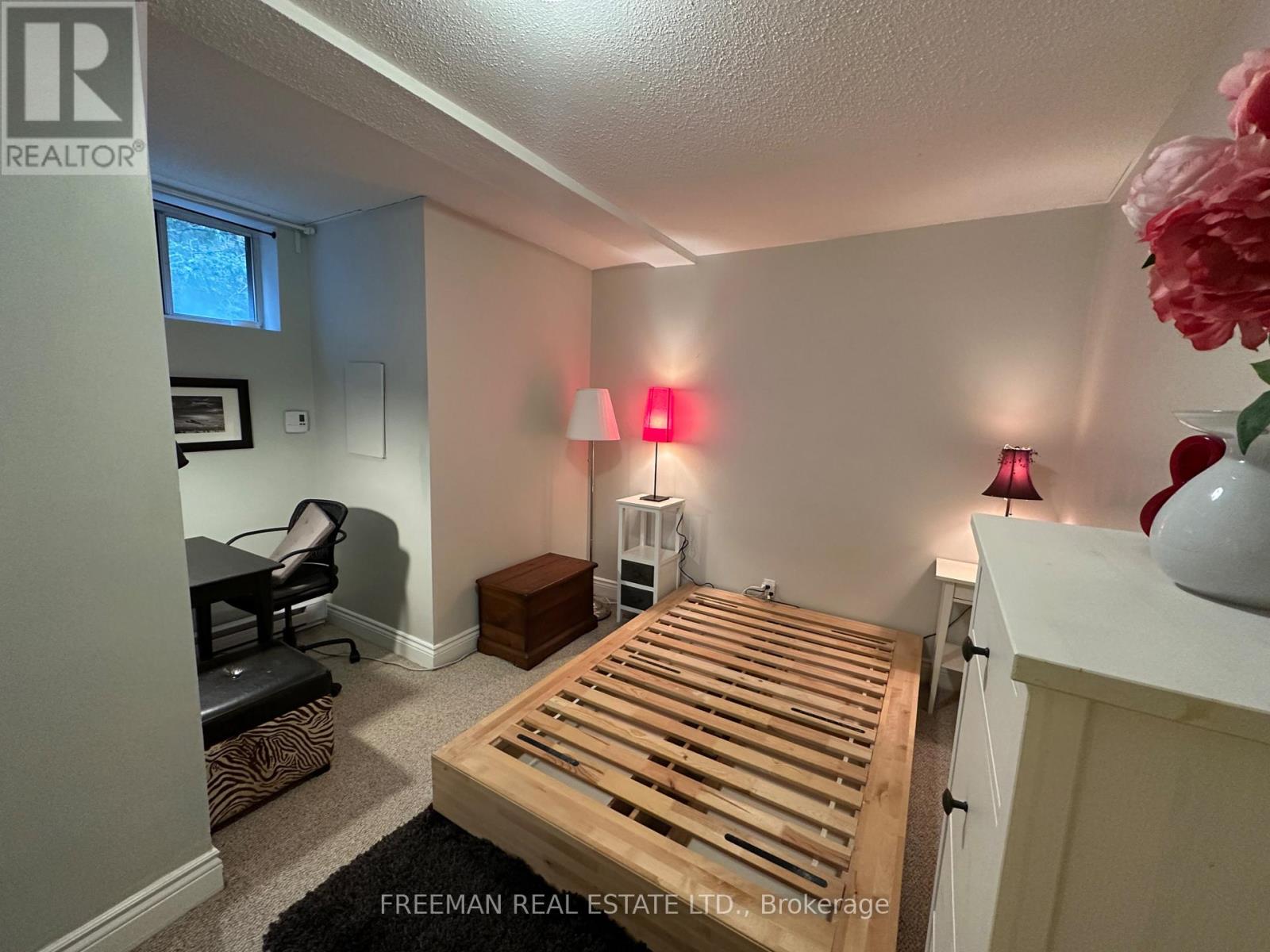 3 - 234 Indian Grove, Toronto, Ontario  M6P 2H4 - Photo 8 - W12910952