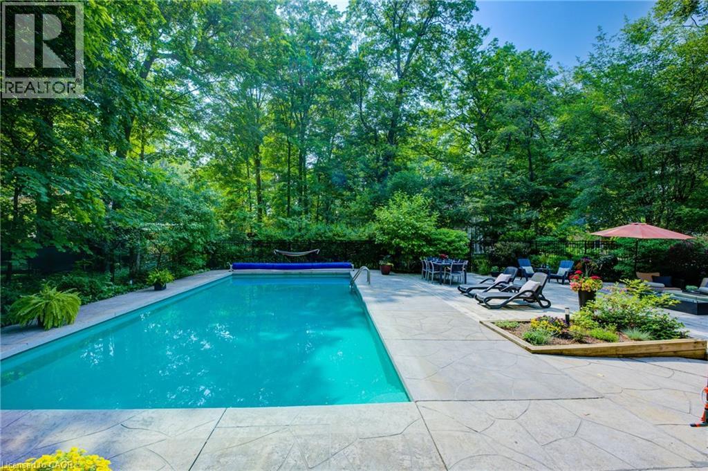 370 Green Acres Drive, Waterloo, Ontario  N2K 1Z1 - Photo 2 - 40812111