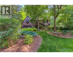 370 GREEN ACRES Drive, waterloo, Ontario