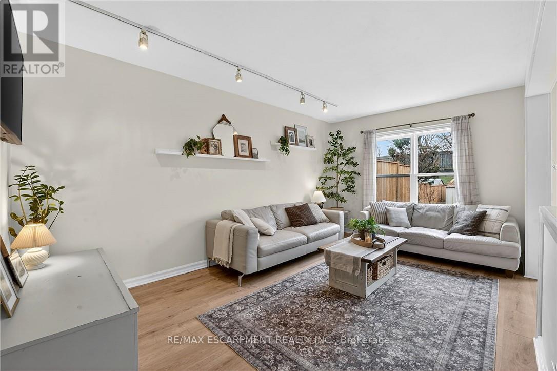 28 Swayze Court, West Lincoln (Smithville), Ontario  L0R 2A0 - Photo 10 - X12910882