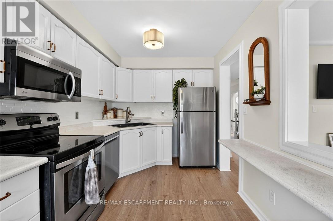 28 Swayze Court, West Lincoln (Smithville), Ontario  L0R 2A0 - Photo 14 - X12910882