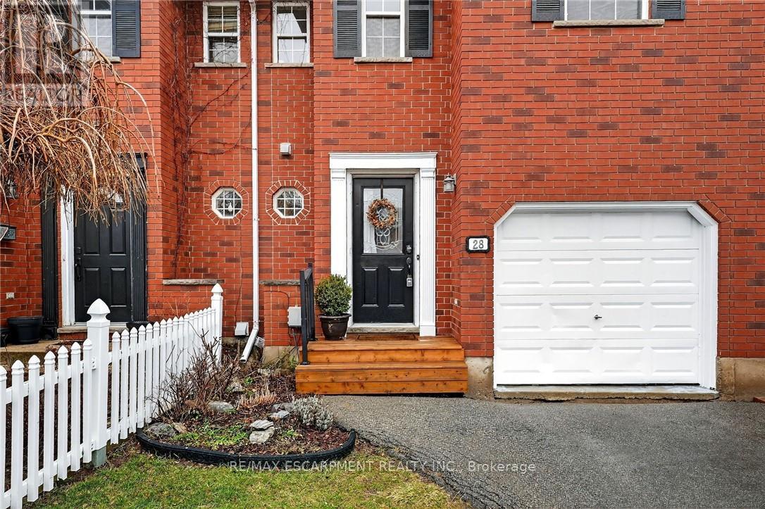 28 Swayze Court, West Lincoln (Smithville), Ontario  L0R 2A0 - Photo 5 - X12910882