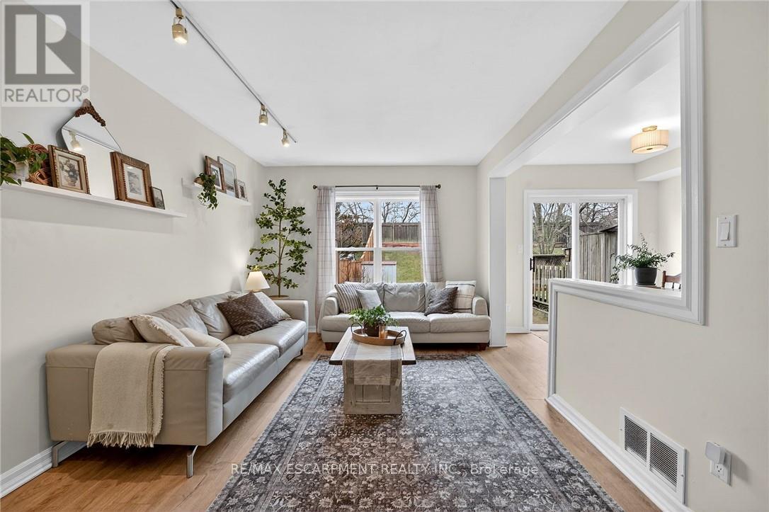 28 Swayze Court, West Lincoln (Smithville), Ontario  L0R 2A0 - Photo 9 - X12910882