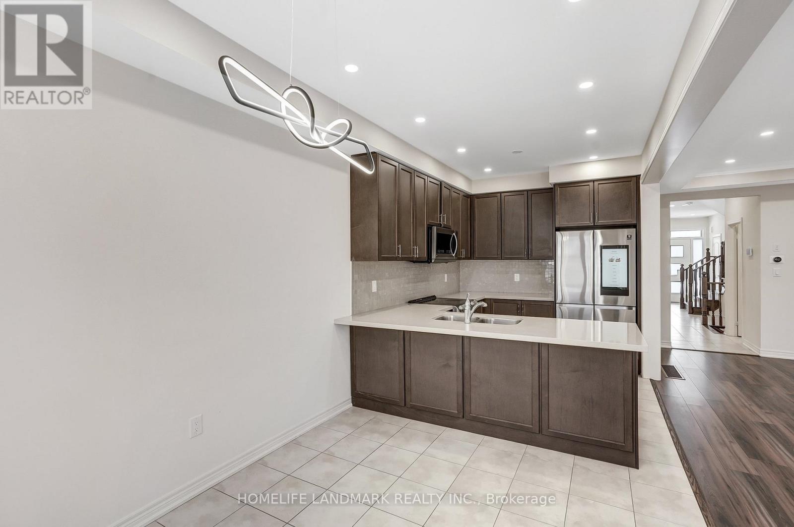 116 Skinner Road, Hamilton, Ontario  L8B 1Y3 - Photo 11 - X12910942