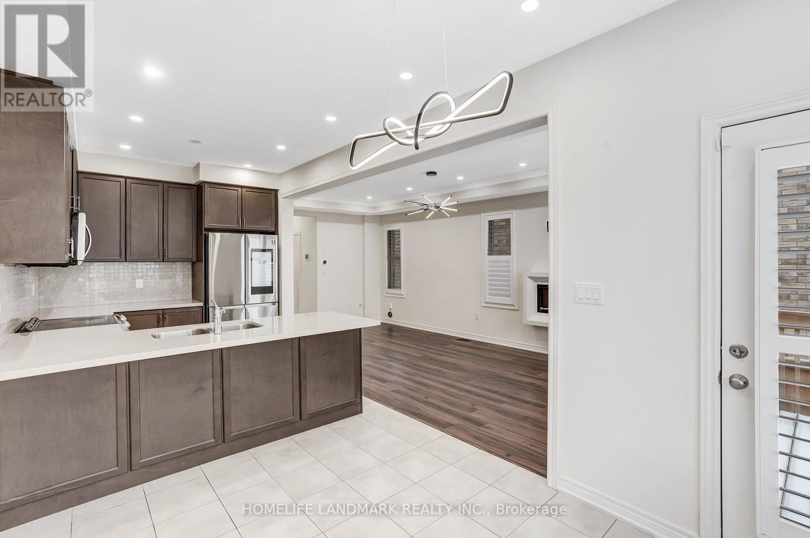 116 Skinner Road, Hamilton, Ontario  L8B 1Y3 - Photo 12 - X12910942