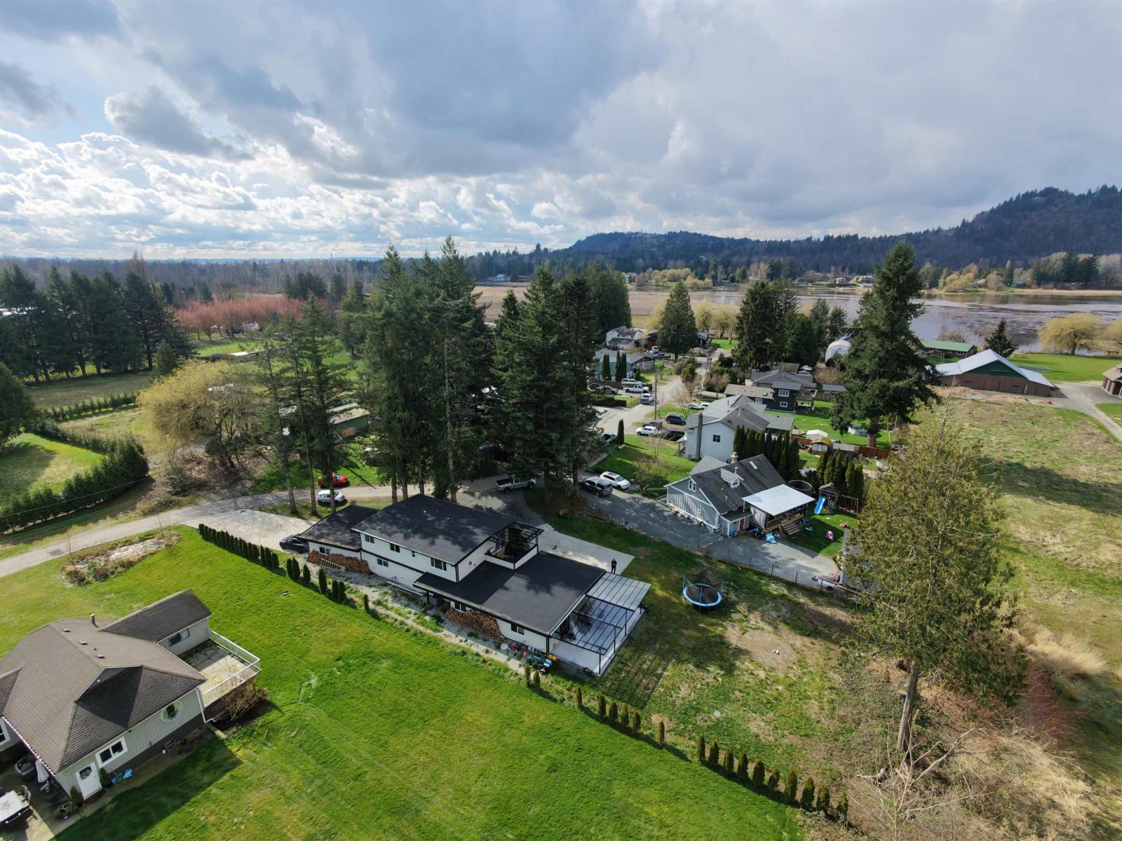 36143 Shore Road, Mission, British Columbia  V2V 4J1 - Photo 32 - R3097636