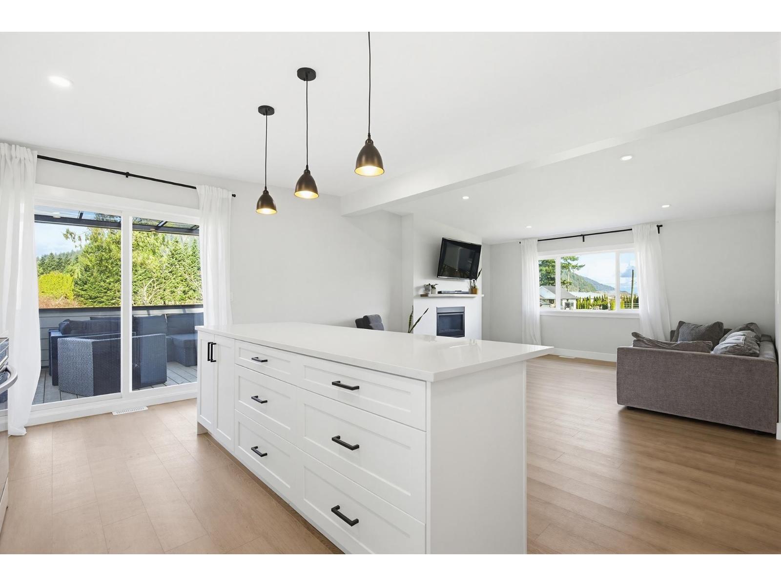 36143 Shore Road, Mission, British Columbia  V2V 4J1 - Photo 8 - R3097636