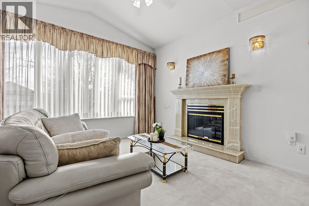 5799 St. Margarets Street, Vancouver, British Columbia  V5R 3H6 - Photo 3 - R3102368