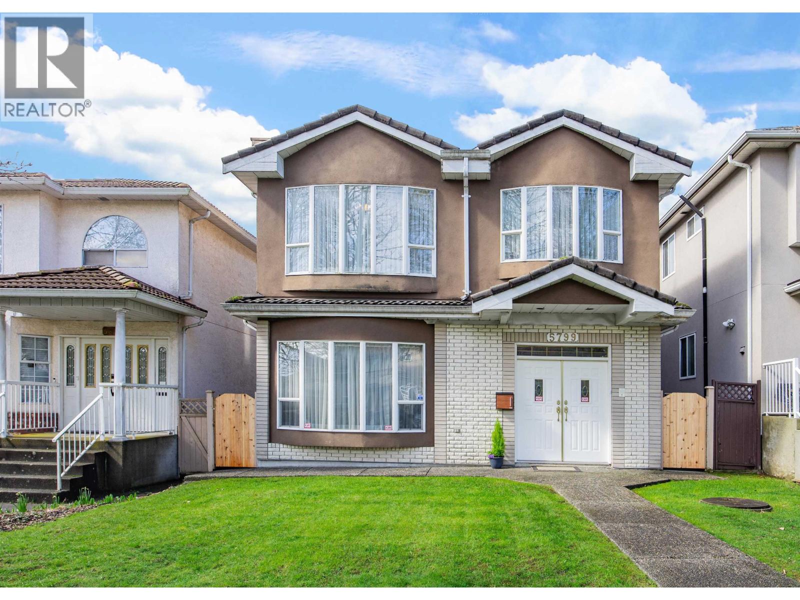 5799 St. Margarets Street, Vancouver, British Columbia  V5R 3H6 - Photo 1 - R3102368