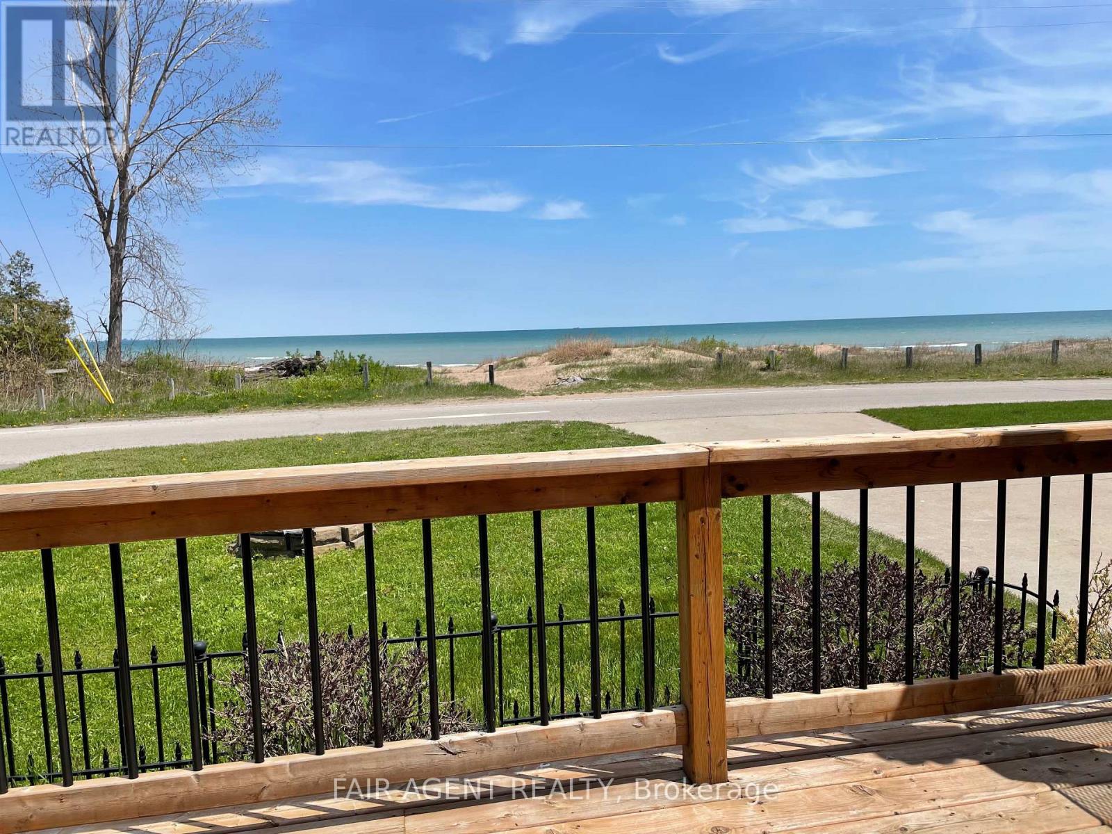 19 Ordnance Avenue, Norfolk, Ontario  N0E 1W0 - Photo 2 - X12911056