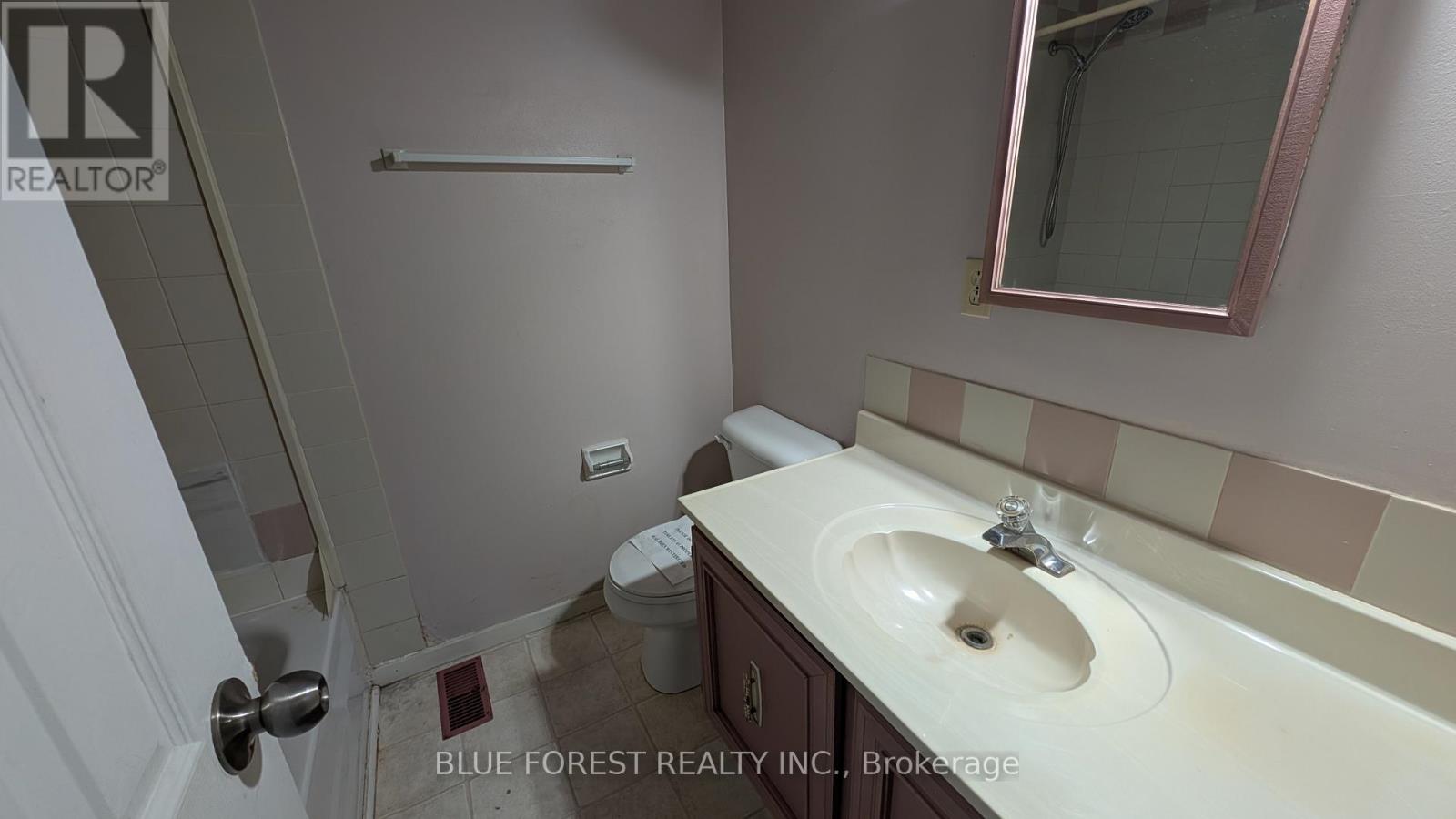 Photo 10 of 22 for 8 - 710 Wonderland Road S