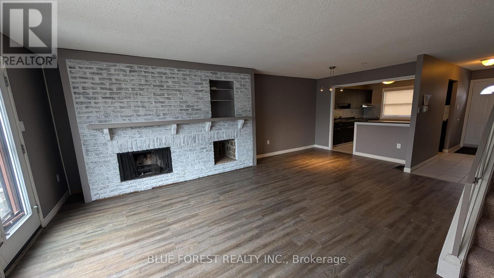 Photo 5 of 22 for 8 - 710 Wonderland Road S