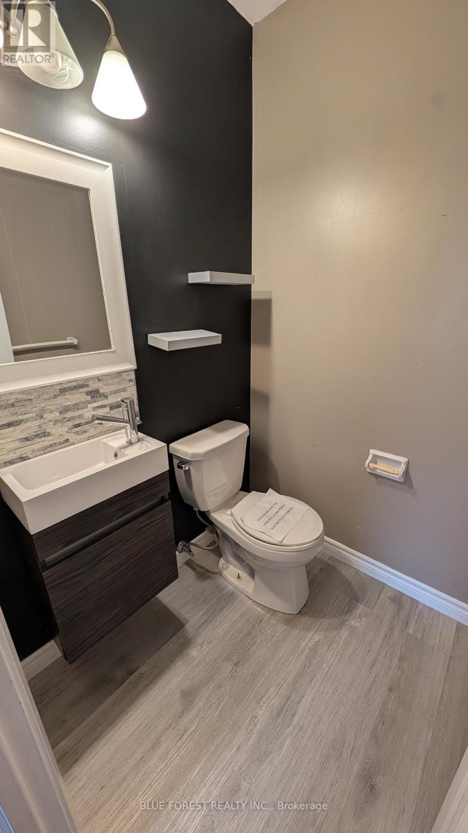 Photo 9 of 22 for 8 - 710 Wonderland Road S