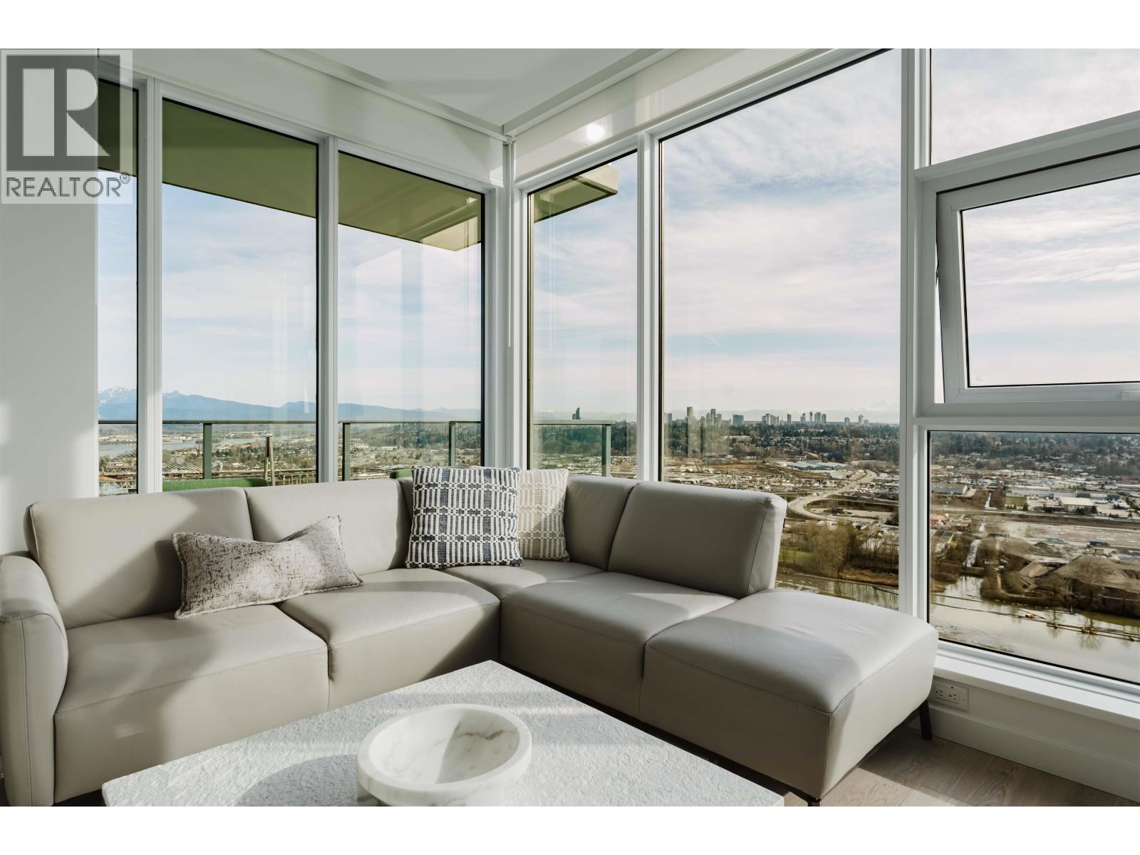 4605 680 Quayside Drive, New Westminster, British Columbia  V3M 0P2 - Photo 3 - R3089365