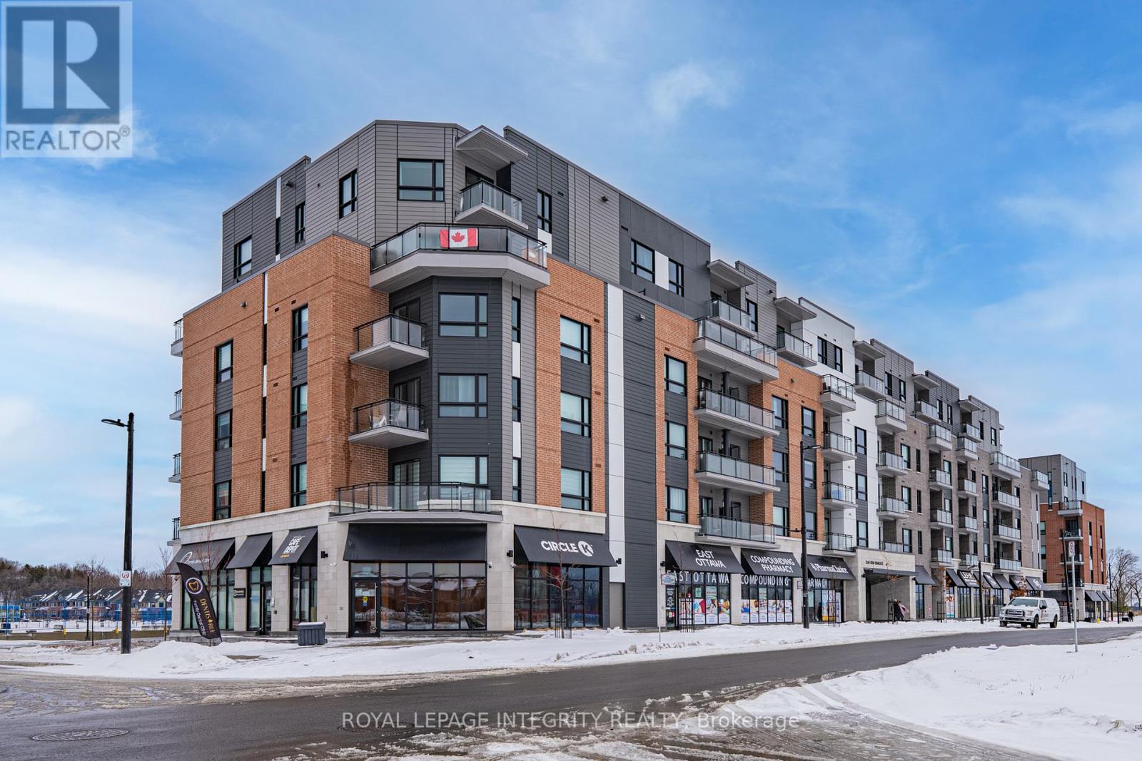 506 - 1350 Hemlock Road, Ottawa, Ontario  K1K 5C2 - Photo 2 - X12911136