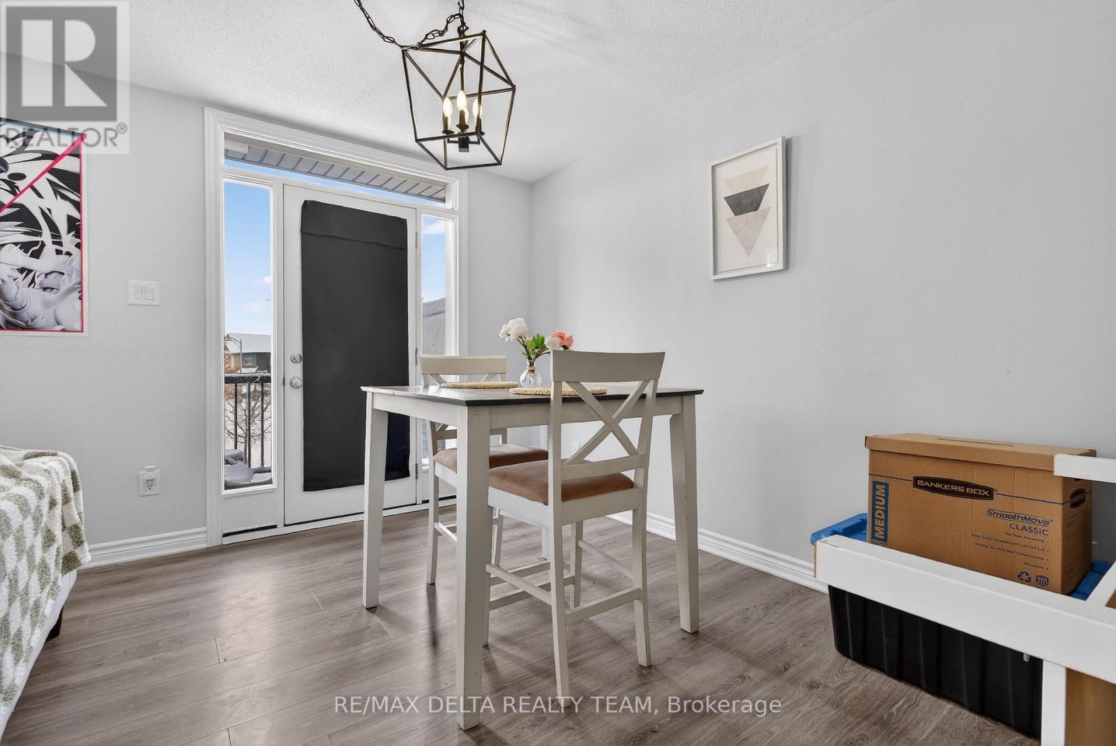 94 Feathertop Lane, Ottawa, Ontario  K2S 1E7 - Photo 6 - X12911170