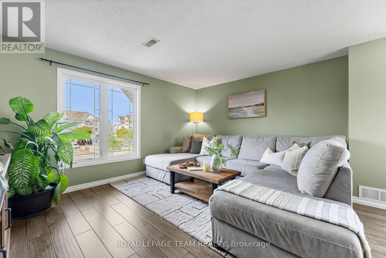 368 Crownridge Drive, Ottawa, Ontario  K2M 3A4 - Photo 9 - X12911176