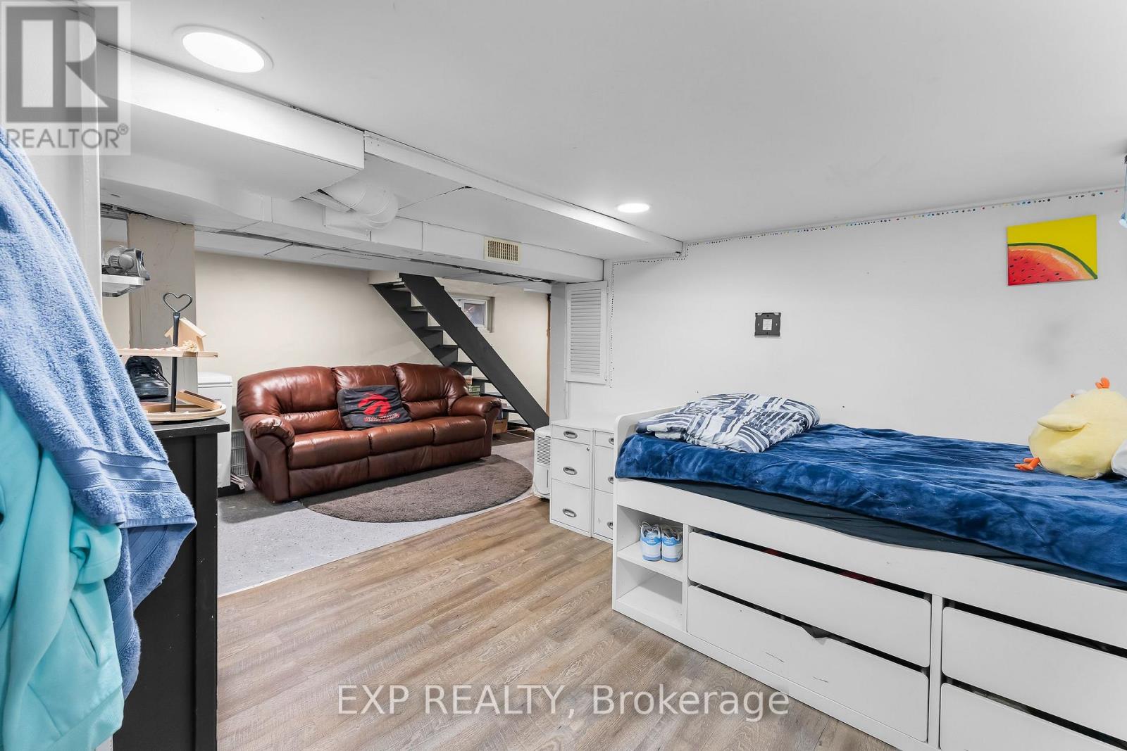 33 Richmond Avenue, St. Catharines (E. Chester), Ontario  L2R 3W6 - Photo 31 - X12910974