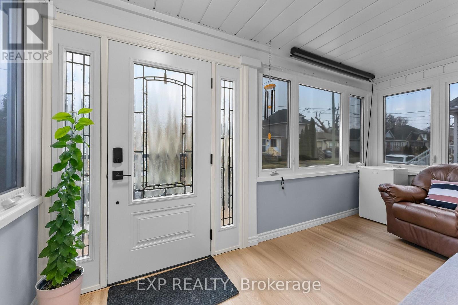 33 Richmond Avenue, St. Catharines (E. Chester), Ontario  L2R 3W6 - Photo 4 - X12910974