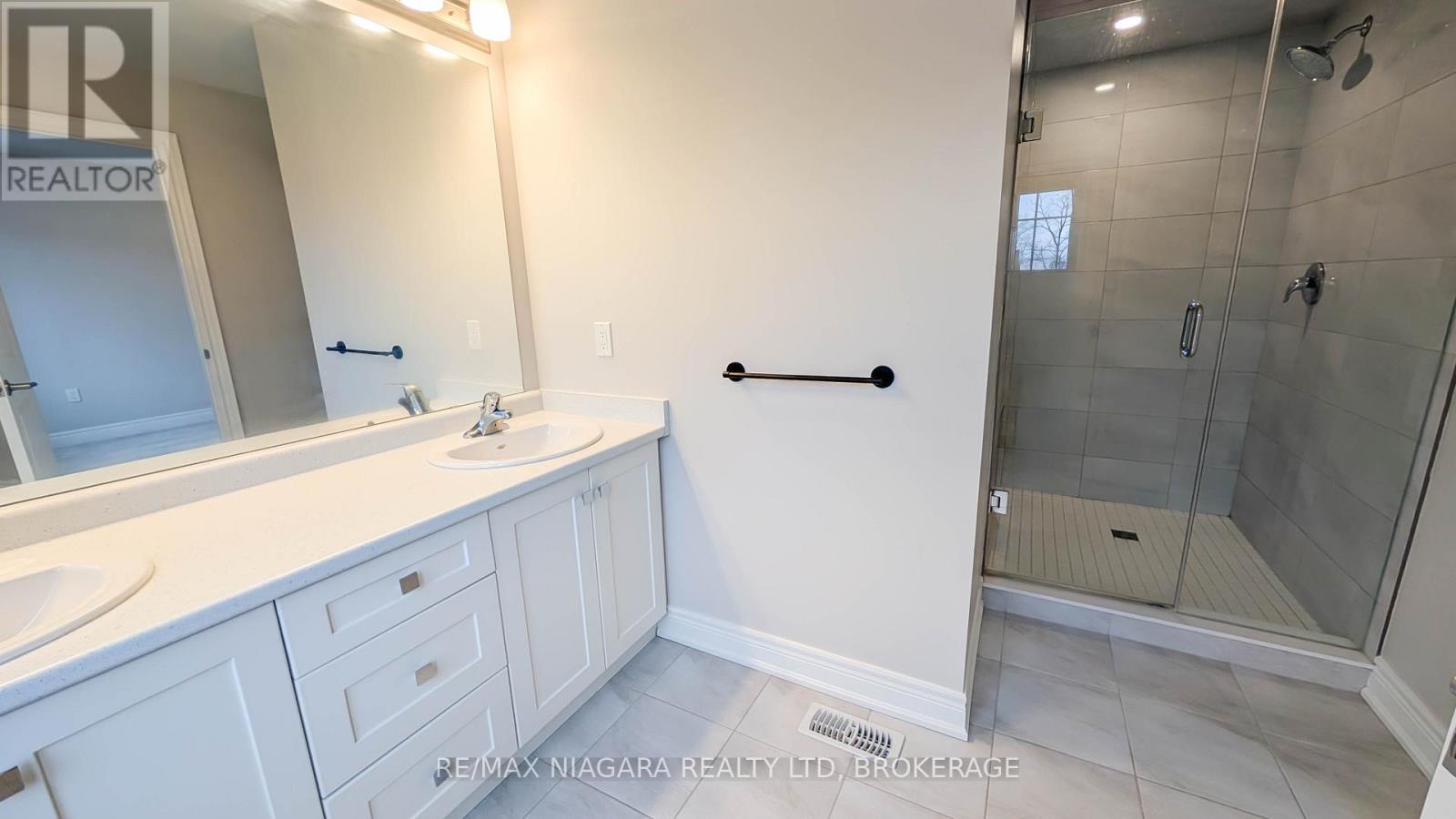 18 - 340 Prospect Point Road N, Fort Erie, Ontario  L0S 1N0 - Photo 17 - X12911036