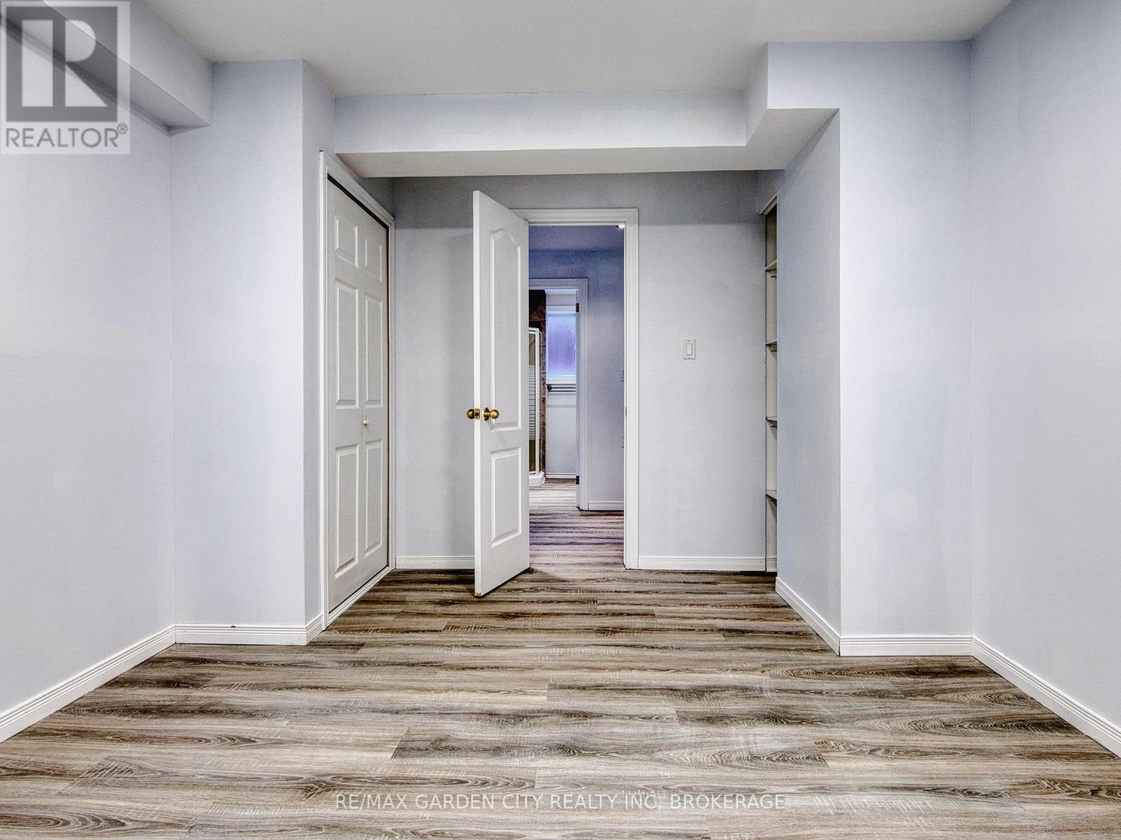 11 Cozocar Crescent, St. Catharines (Rykert/vansickle), Ontario  L2S 3Y5 - Photo 33 - X12911098