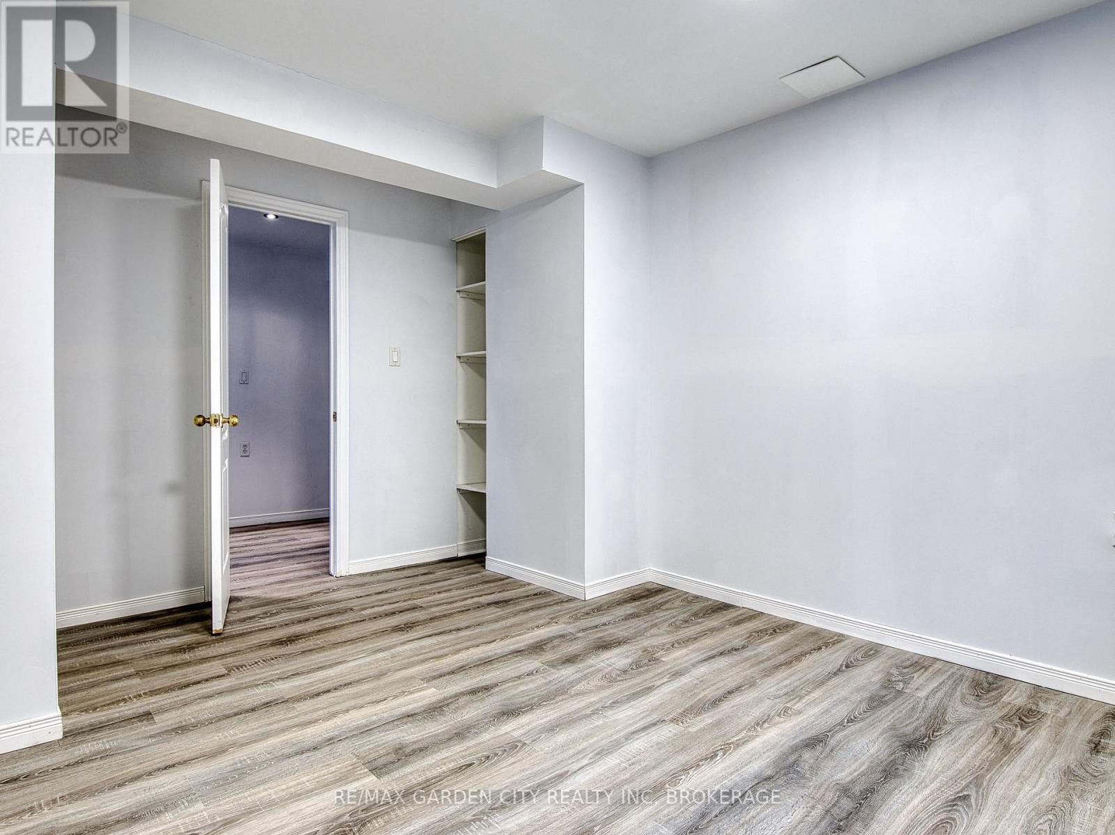 11 Cozocar Crescent, St. Catharines (Rykert/vansickle), Ontario  L2S 3Y5 - Photo 34 - X12911098