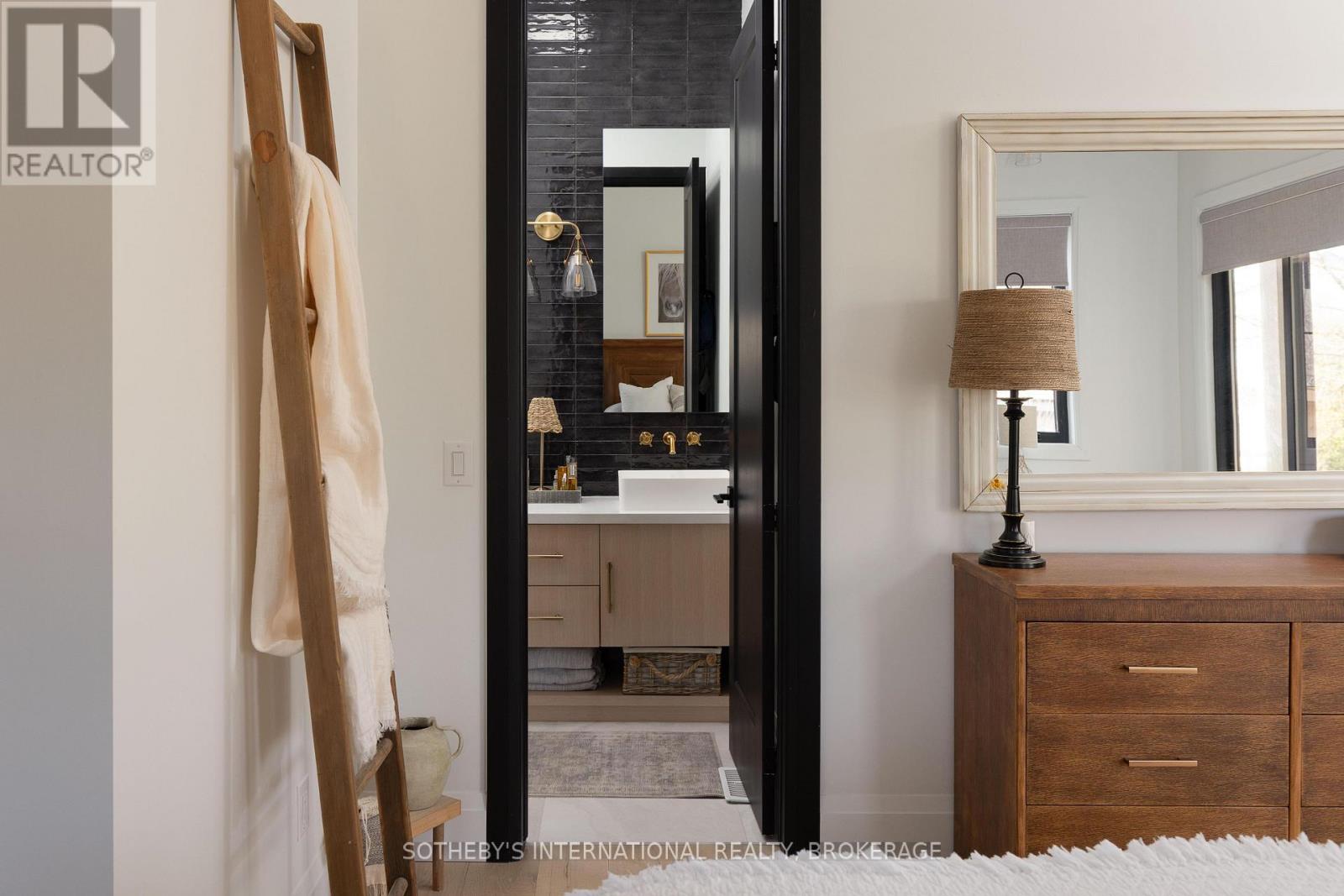 127 William Street, Niagara-On-The-Lake (Town), Ontario  L0S 1J0 - Photo 19 - X12911208