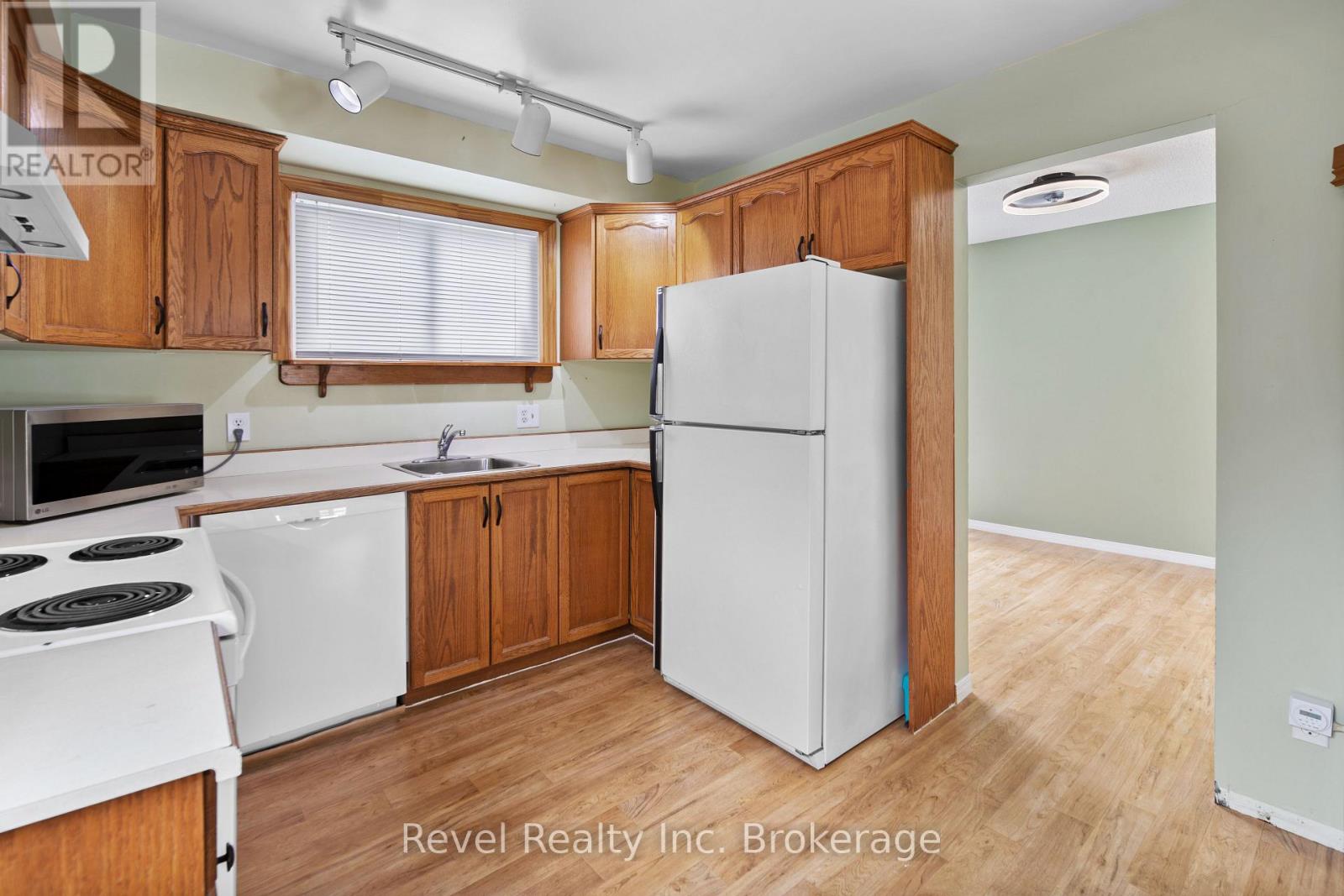 237 Park Avenue, North Bay, Ontario  P1B 7L2 - Photo 13 - X12910984