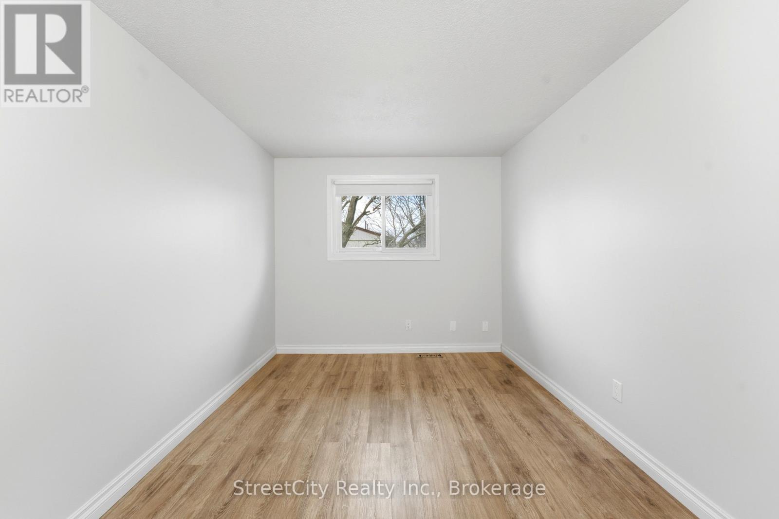 17 - 91 Avonwood Drive, Stratford, Ontario N4Z 1B2 - Photo 15 - X12911002