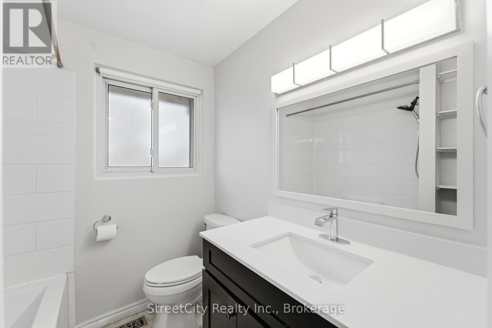 17 - 91 Avonwood Drive, Stratford, Ontario N4Z 1B2 - Photo 24 - X12911002